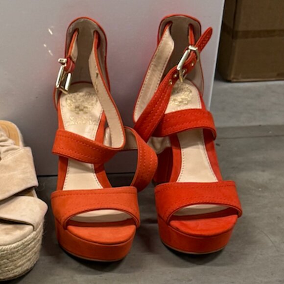 Designer Vince Camuto ORANGE Suede platform sandals size 6 like new - Picture 1 of 3